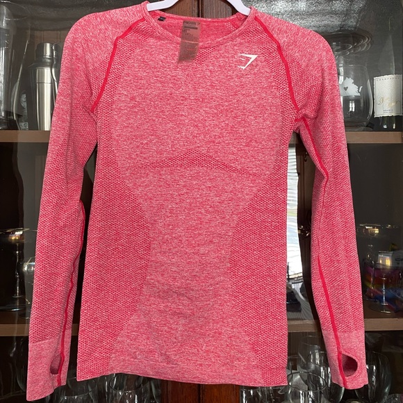 NWOT Women’s Gymshark Fitted Long-sleeve Top with Thumb Holes - Picture 1 of 3